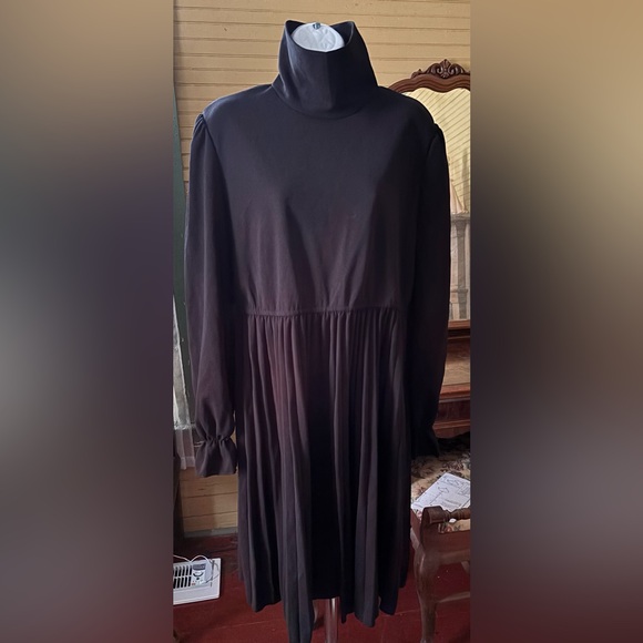 Shein Size XL Women’s High Neck Pleated Dress 42” Bust Elastic Waist - Picture 1 of 7